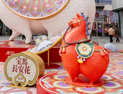 南京国风IP唐马玻璃钢发光雕塑商业新年装置