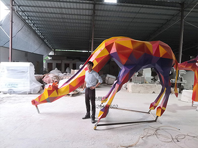 深圳仁恒梦公园长颈鹿玻璃钢雕塑(图4)