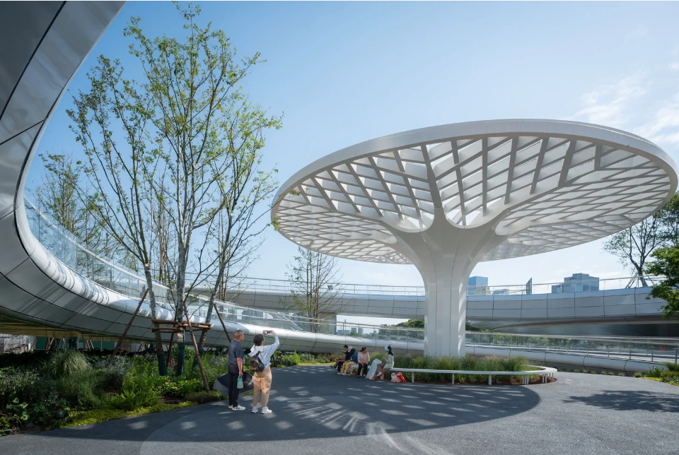 交子人行桥｜雪花网格大挑檐廊架景观构筑物(图1)